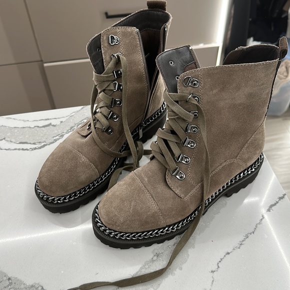 Vince Camaro suede chain combat lace up boots size 7.5